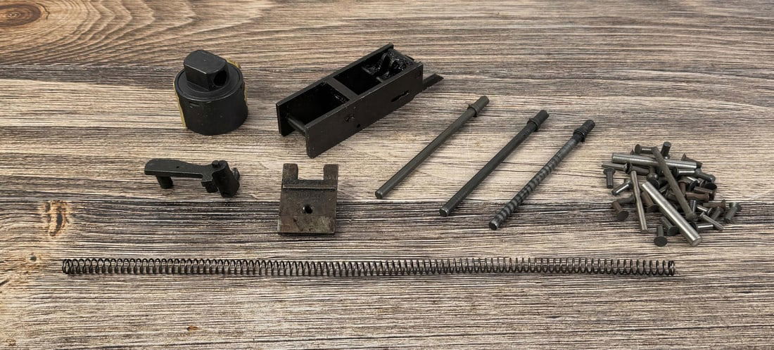 WW2 US M1919 A4 Parts: Nice grouping.
