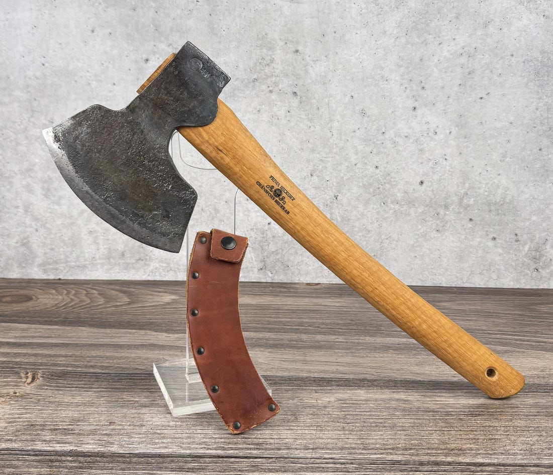 Gransfors Bruks Model 1900 Broad Axe: 20 5/8" long.