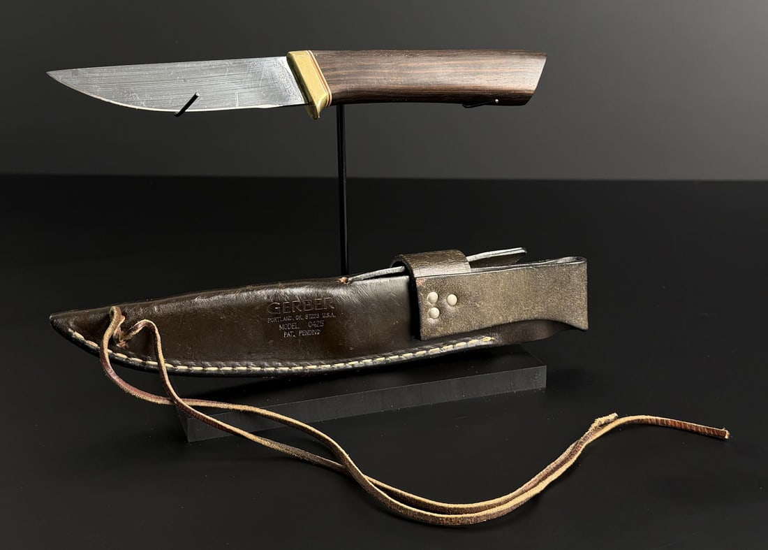 Gerber C425 Hunting Knife (1 of 5)