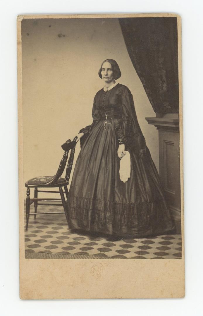 Hannah Frances Stuart Spirit Photographer CDV (1 of 3)