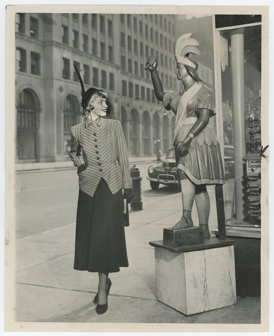 Detroit Michigan Cigar Store Indian Photo (1 of 3)