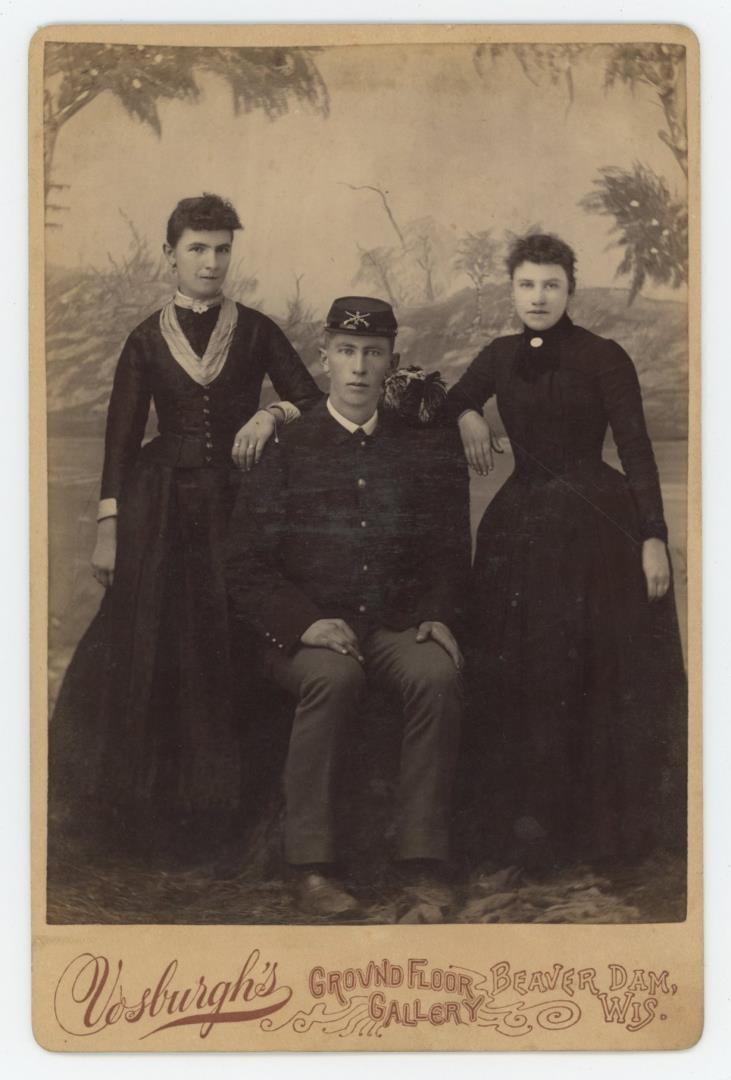 Wisconsin Indian Wars Infantry Soldier Photo (1 of 3)