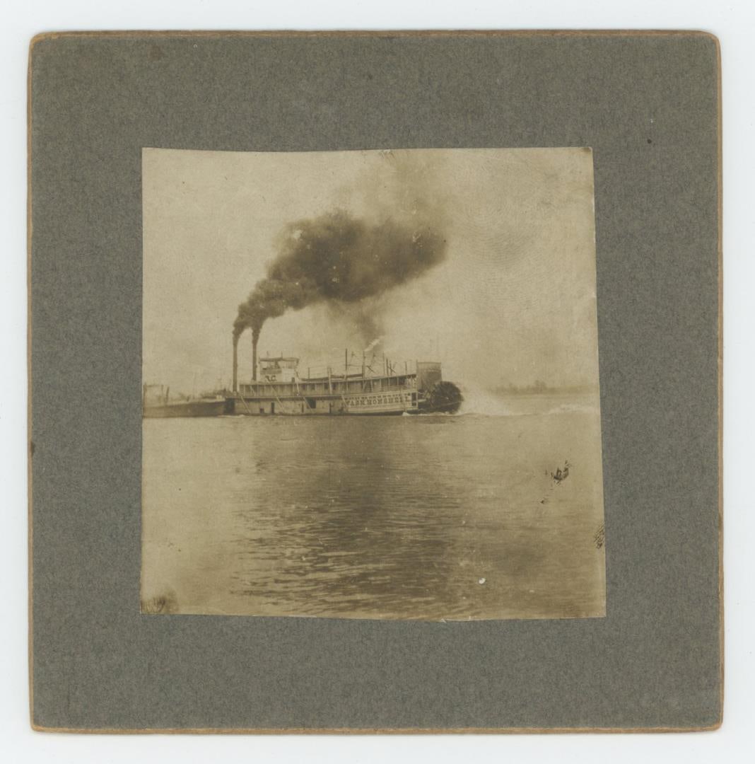 Stern Wheel Steamer Steamship Towboat Photo (1 of 3)