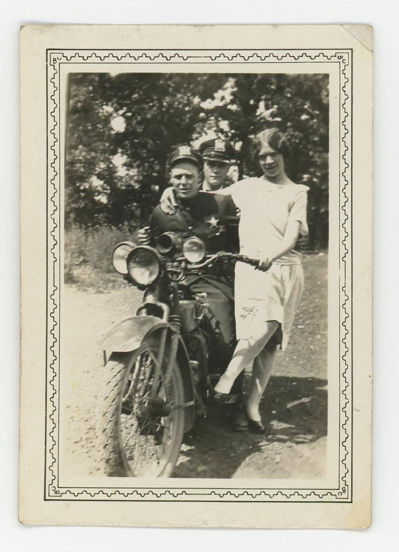 Police and Women on Indian Motorcycle Photo (1 of 3)