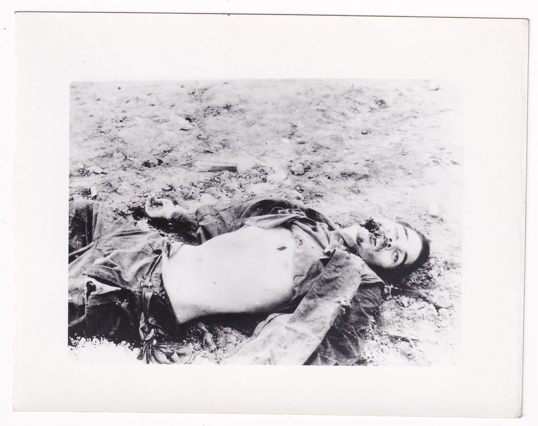 WW2 Dead Japanese Soldier Photo: 4" by 5".