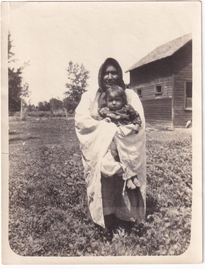 Crow Woman Crow Agency Montana Photo (1 of 3)