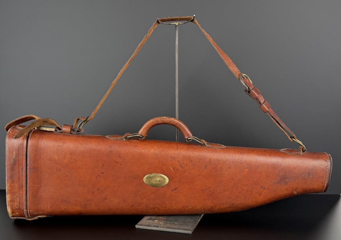 Leg of Mutton Shotgun Travel Case: 28 1/4" long.