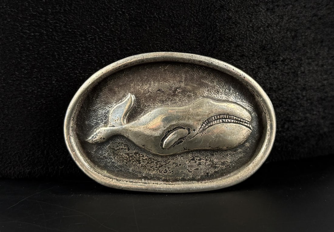 James Breakell Sterling Silver Whale Belt Buckle: 3" by 2". 79.9 grams.
