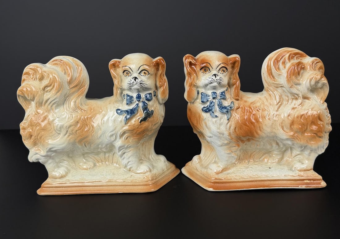 Pair of Staffordshire BoNess Pekingese Dogs (1 of 8)