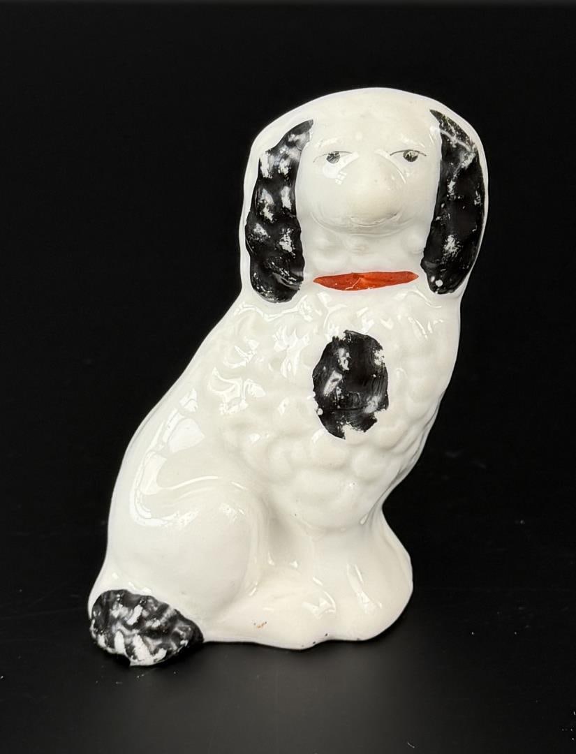 Staffordshire Porcelain Spaniel Dog: 3 1/4" by 2 7/8" by 1 1/4".