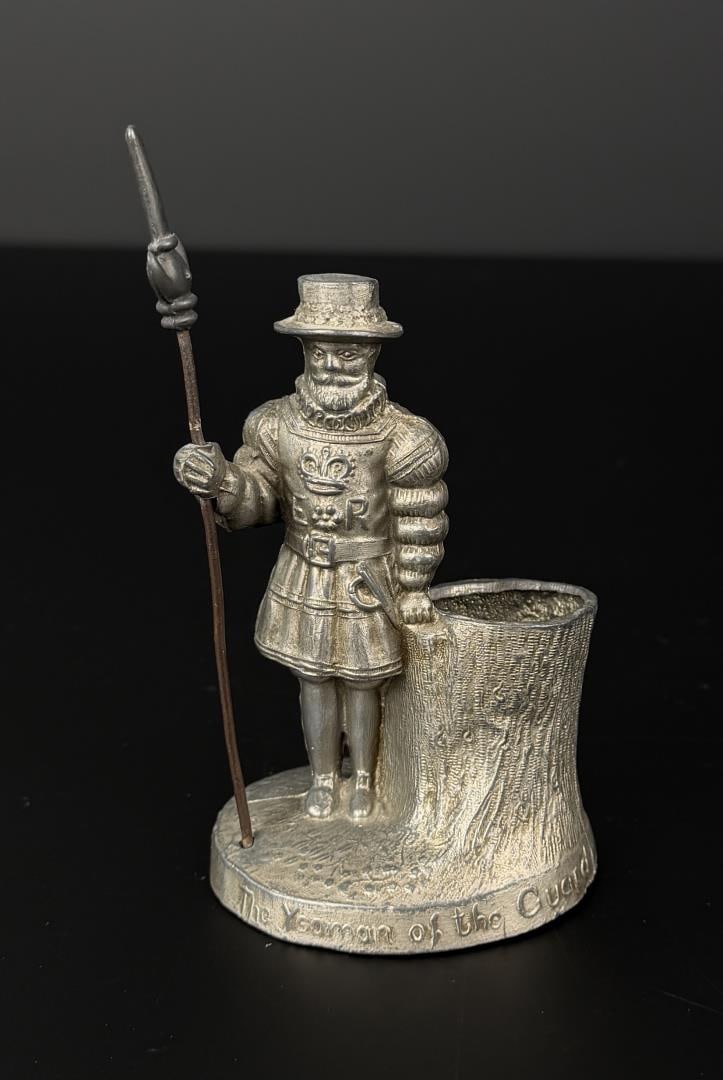 Pewter Yeoman Warder Beefeater Toothpick Holder (1 of 6)