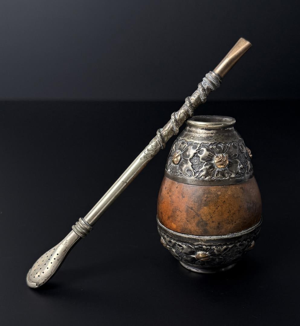 Argentinian Silver Mounted Yerba Mate Set: Nice set. The gourd is 3 5/8" tall and has a diameter of 2 5/8"