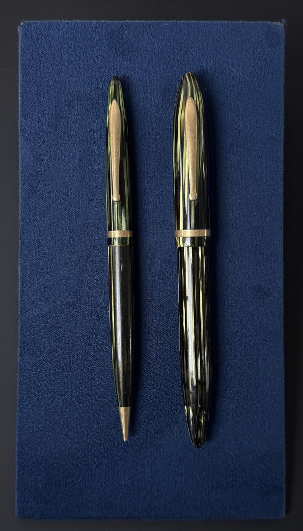 Sheaffer 500 Striated Fountain Pen and Pencil (1 of 8)