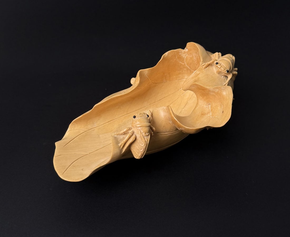 Japanese Boxwood Okimono Cricket Tea Scoop: 4 3/4" by 2 1/2" by 1 3/4". Signed Shingen. Showa period