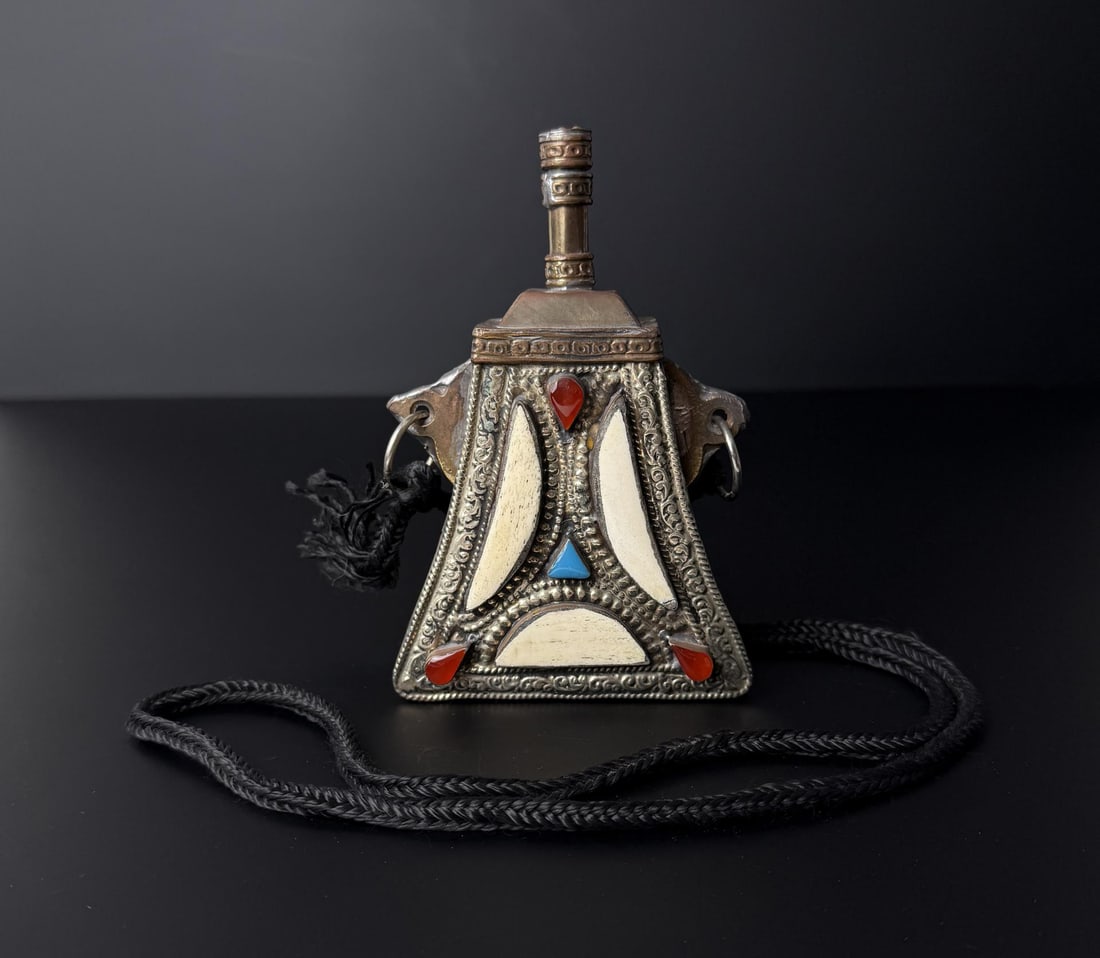 Moroccan Berber Persian Powder Flask (1 of 8)
