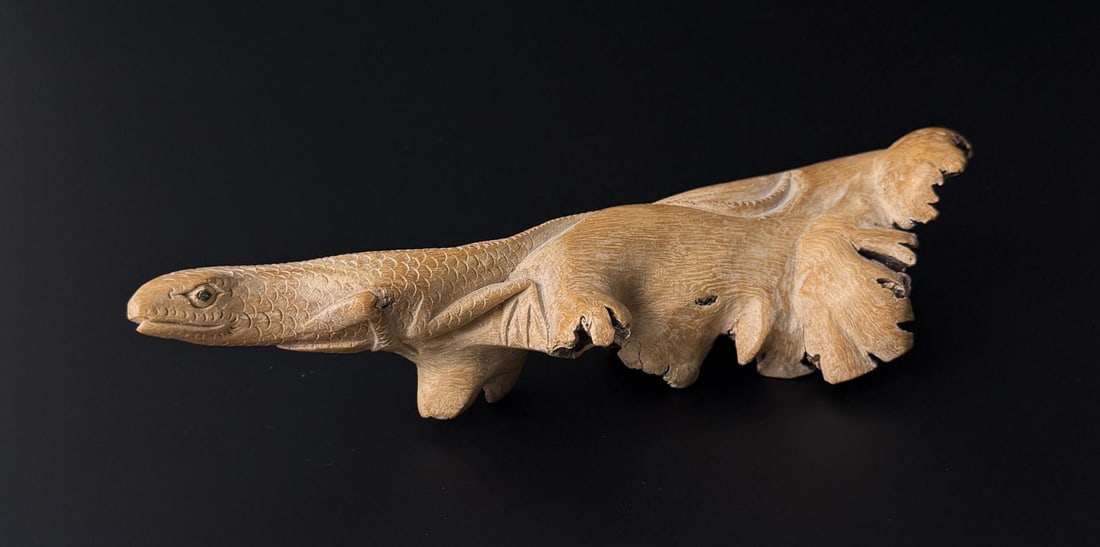 Chinaberry Tree Parasite Carved Wood Lizard (1 of 4)