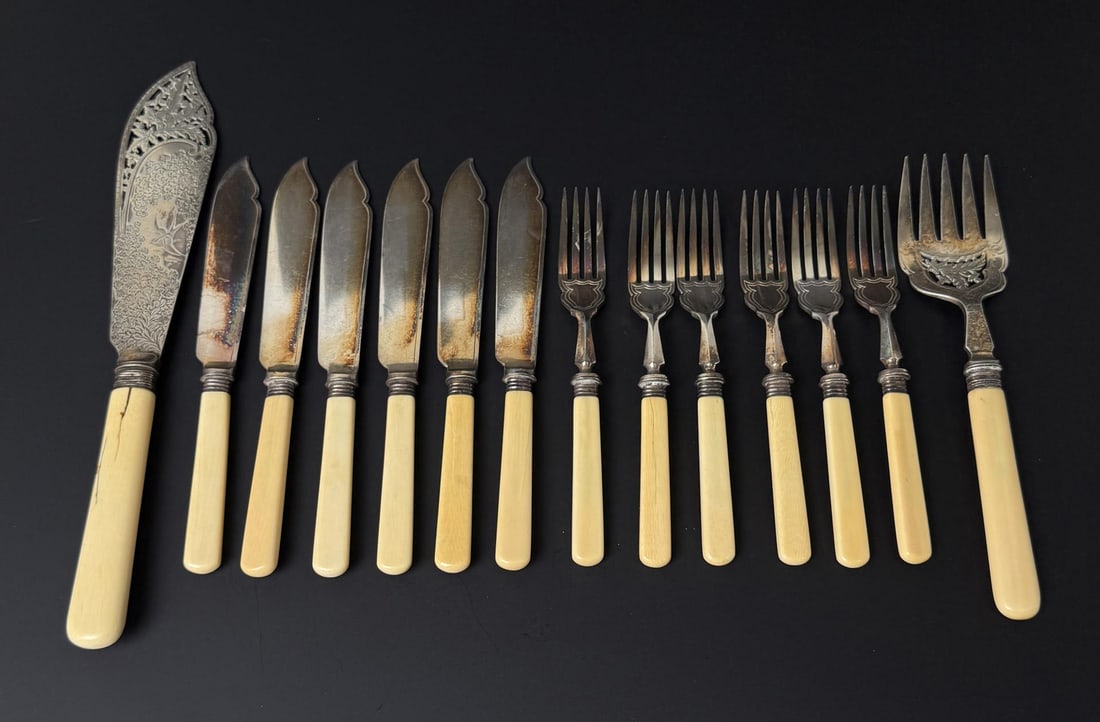 Edwardian Electro Plate Fish Serving Flatware (1 of 6)