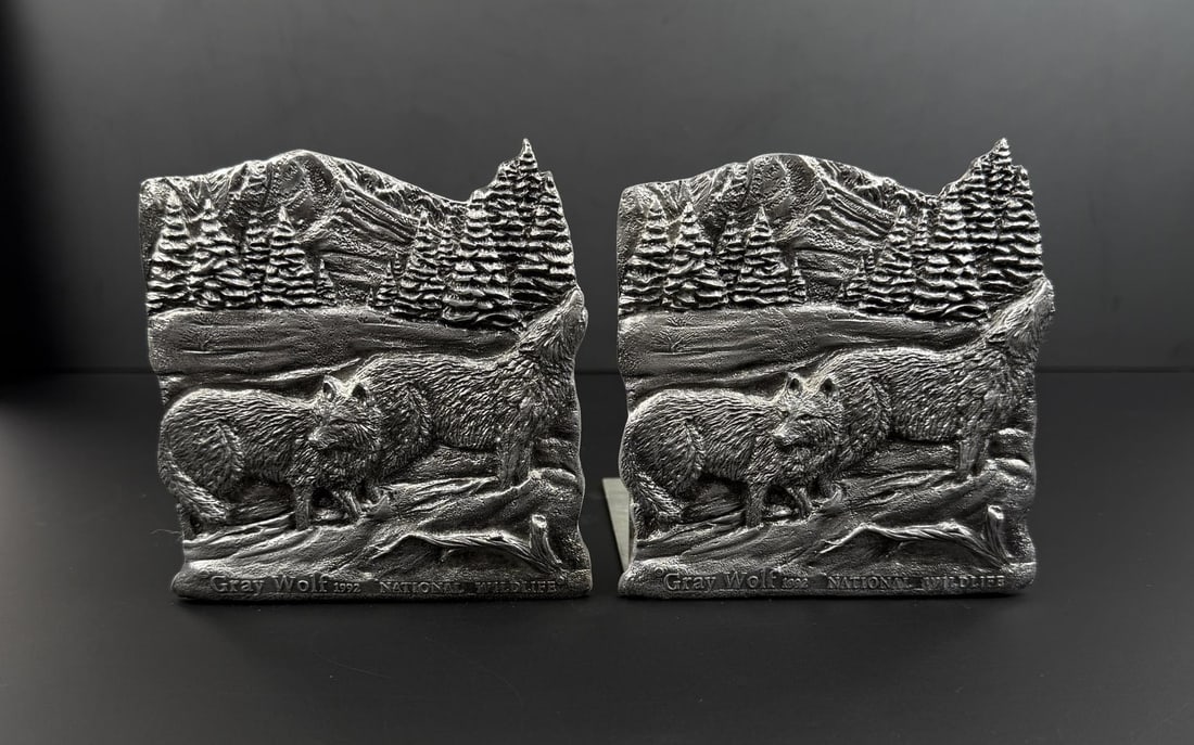 Gray Wolf National Wildlife Federation Bookends (1 of 9)