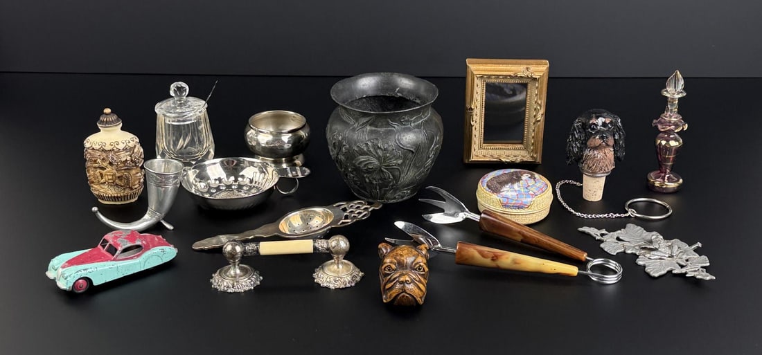 Group of Assorted Collectibles: Nice grouping.