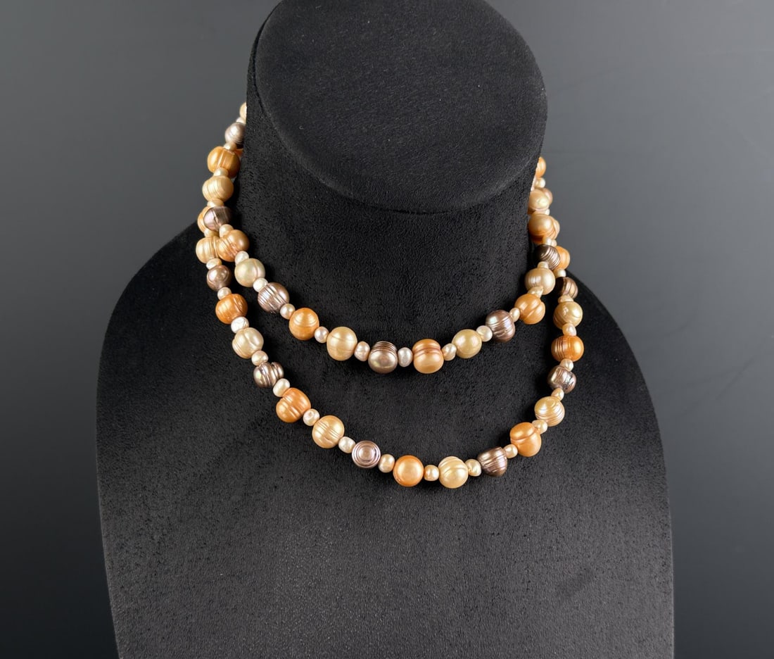 Ringed Baroque Pearl Necklace (1 of 5)
