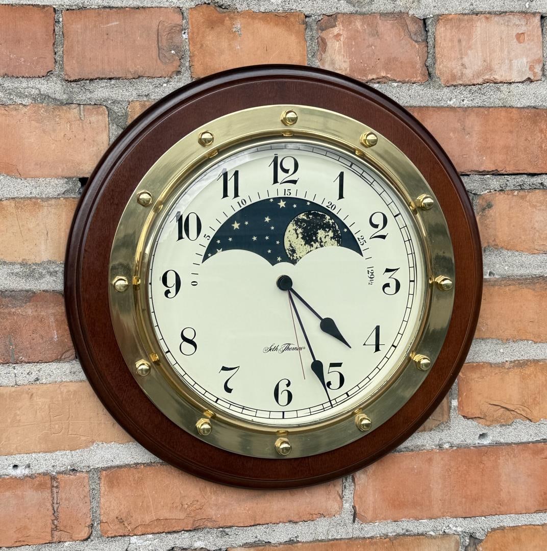 Seth Thomas Portsmouth Model 1072 Ship Clock: Battery powered, in working condition.