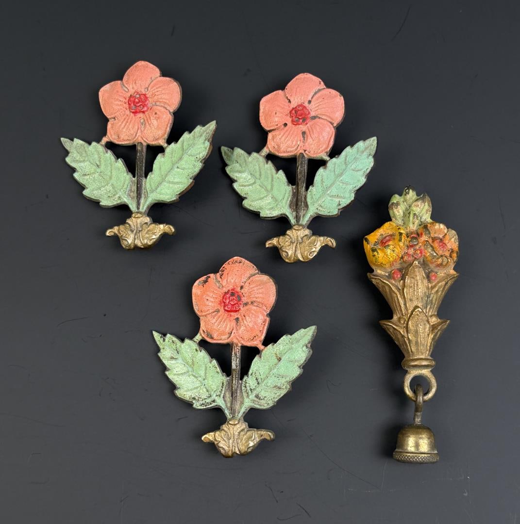 Victorian Floral Cast Iron Curtain Tie Backs (1 of 6)