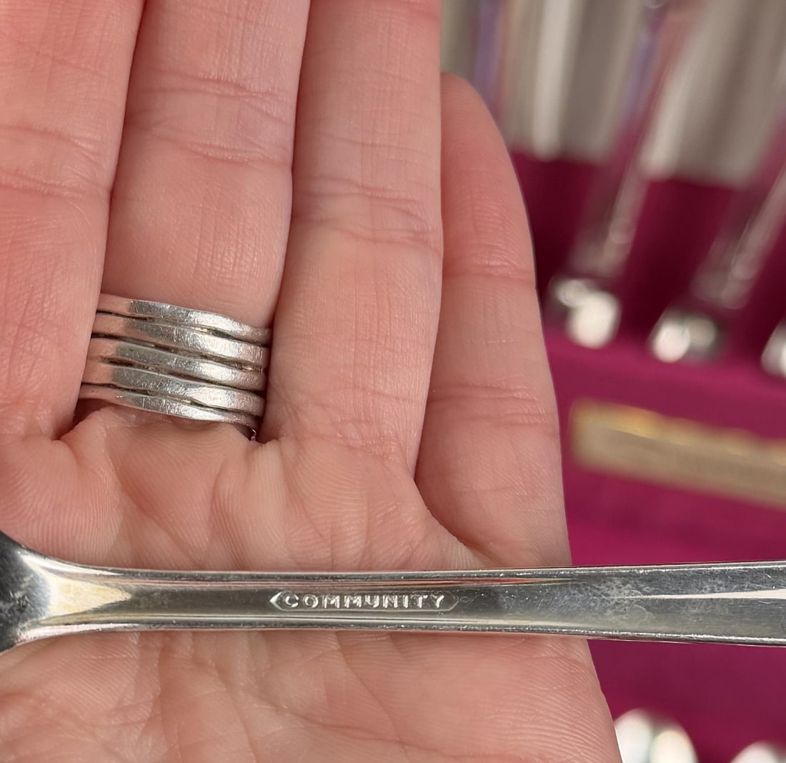 Oneida Community Silver Plate Flatware Set - 7