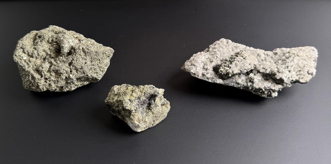 Chalcedony on Quartz Mineral Specimens: Nice grouping