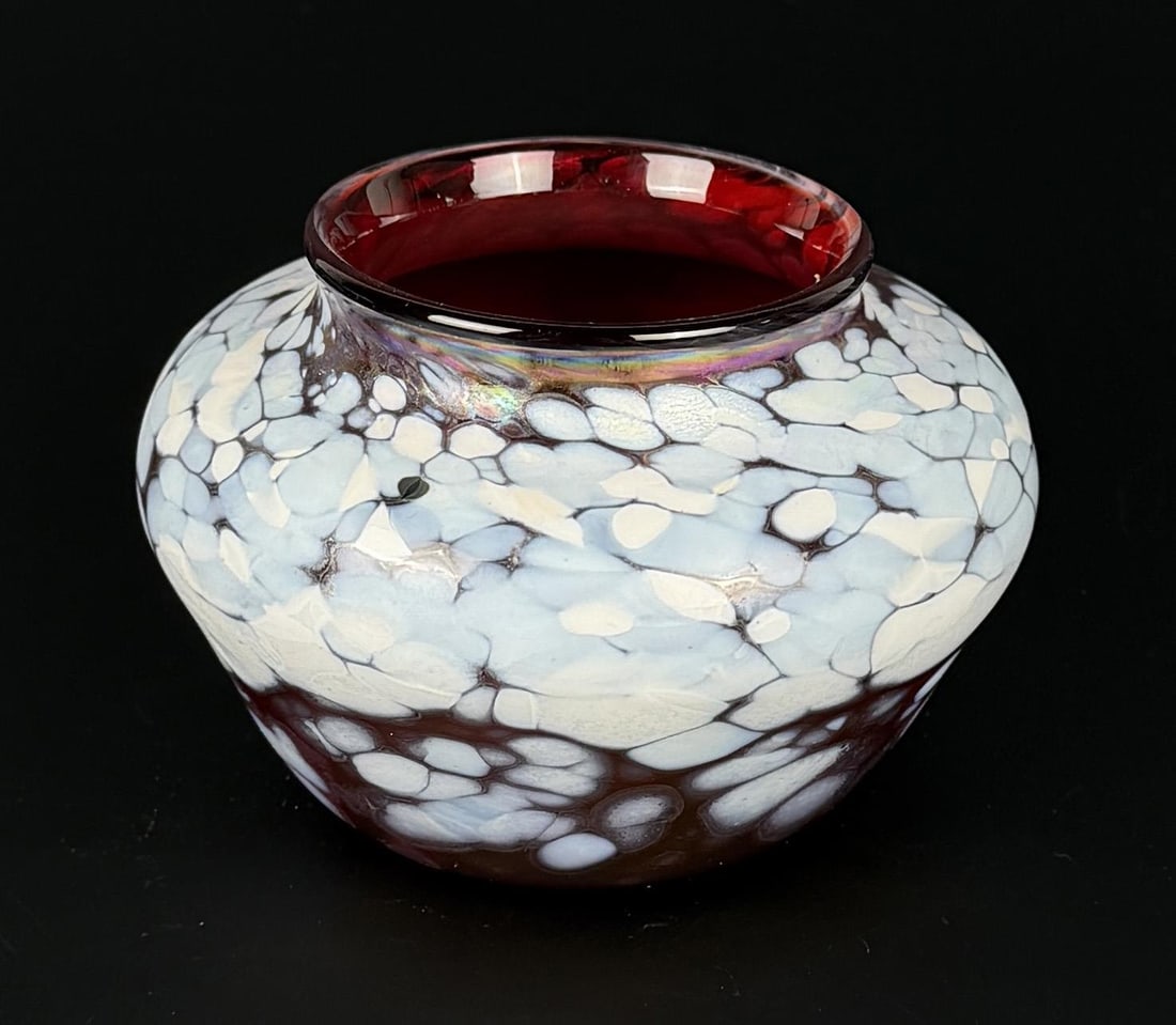 Molly Barnes Magpie Art Glass Vase (1 of 6)