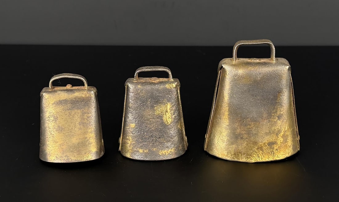 Montana Ranch Used Cow Bells: Largest is 4" tall