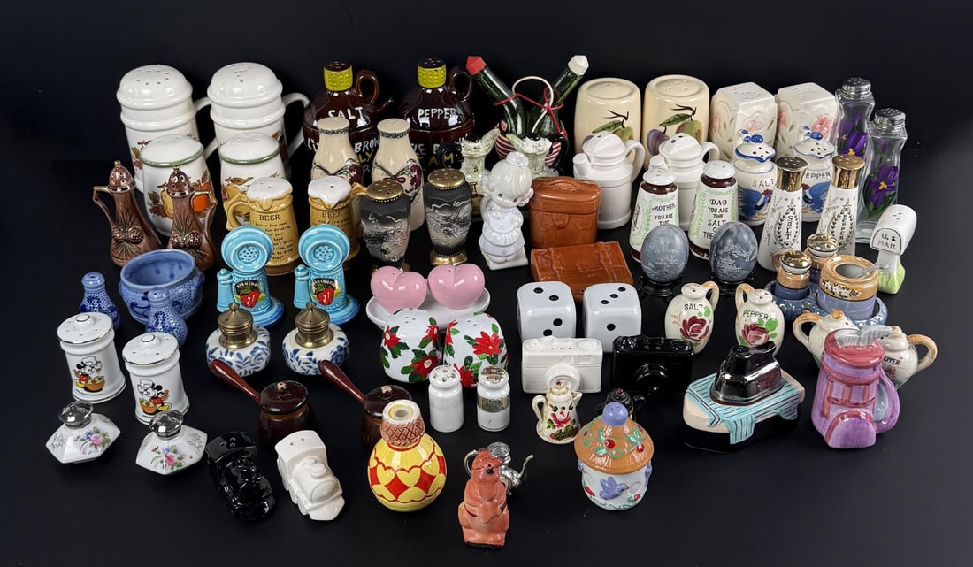 Collection of Salt & Pepper Shakers: 37 pairs.