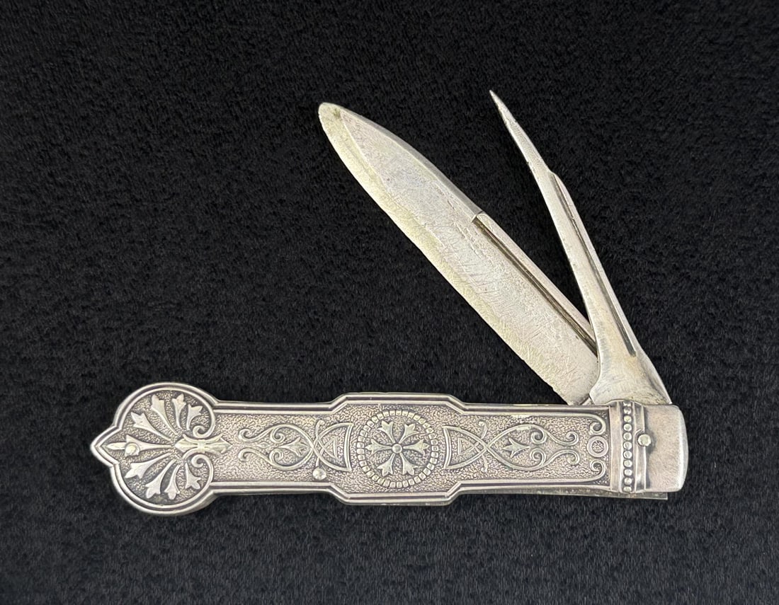 Gorham Pocket Fruit Knife: 3 1/8" long closed. Body and blade only test to 40% silver.