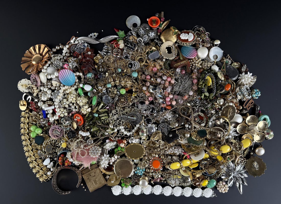 Large Collection of Costume Jewelry (1 of 5)