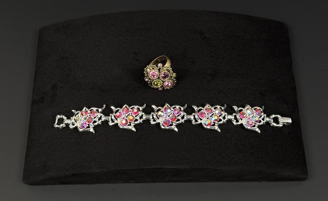 Sarah Coventry Rhinestone Dazzling Aurora Jewelry: Nice grouping.