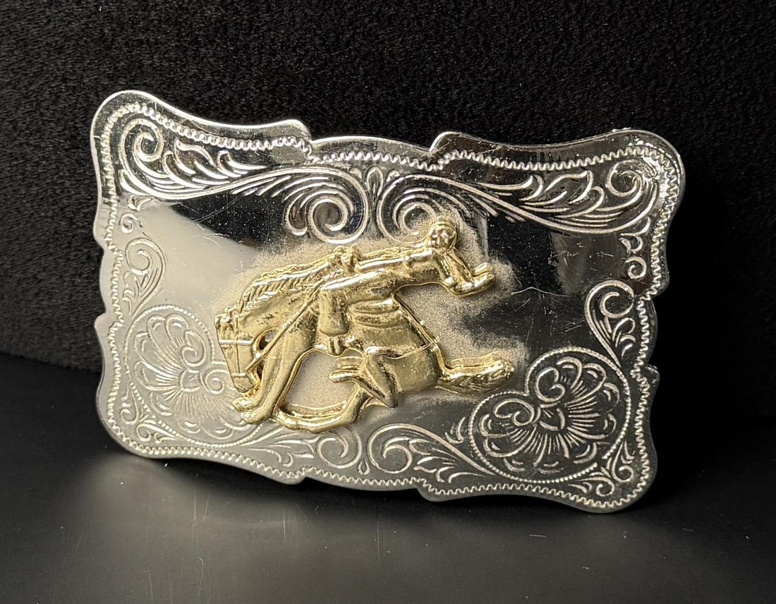 Western Cowboy Bucking Bronco Belt Buckle (1 of 3)