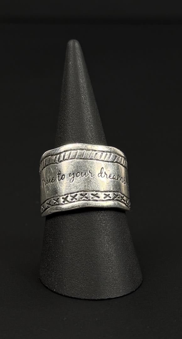 Silpada Be True to Your Dreams Sterling Ring: 12 grams. Size 11