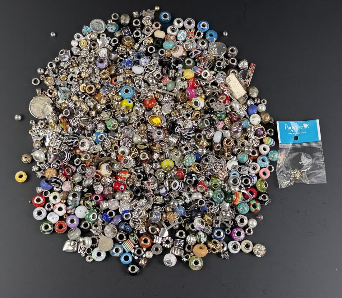 3 Pounds of Pandora Style Charms (1 of 12)