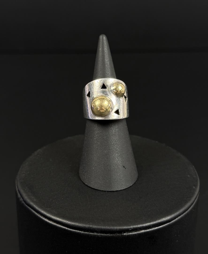 John Atencio Sterling Silver 18k Gold Ring: 13.82 grams. Size 6 1/2