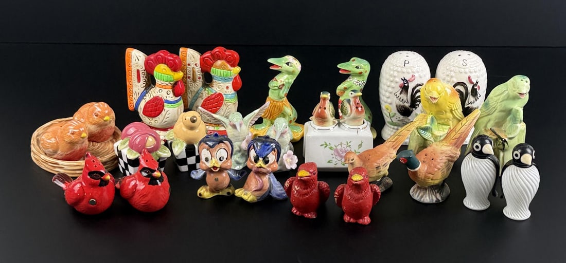 Collection of Bird Salt & Pepper Shakers: Nice grouping