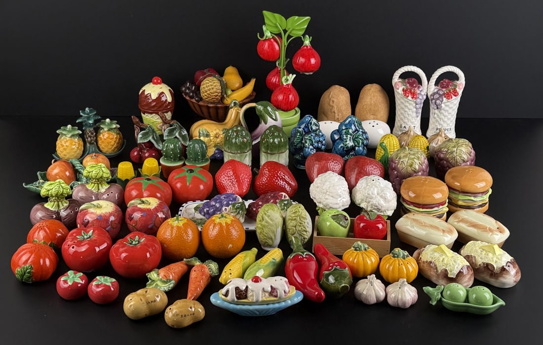 Fruits Vegetables Salt & Pepper Shakers (1 of 19)
