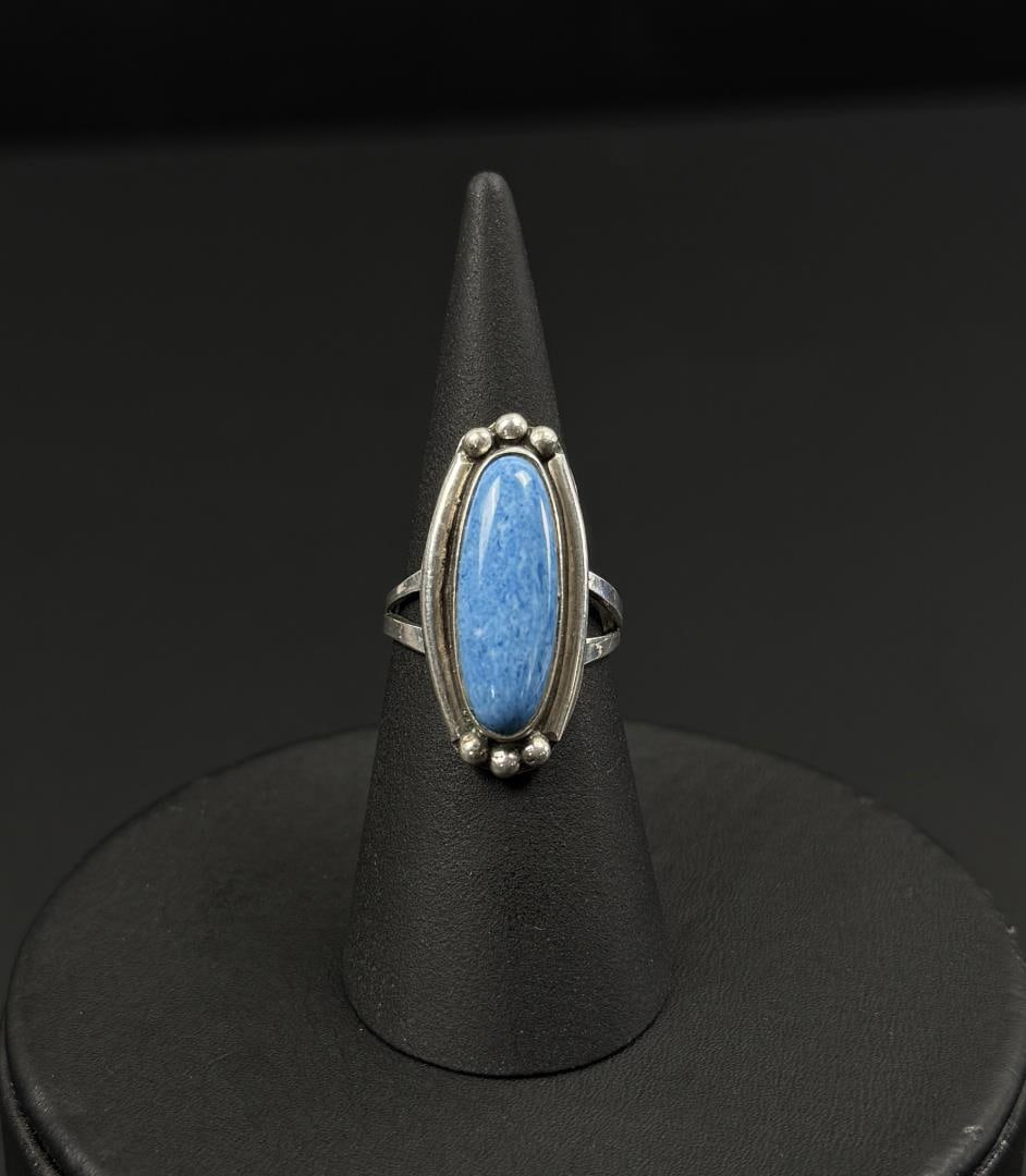Navajo Sterling Silver Denim Lapis Ring: 5.09 grams. Size 7 1/2