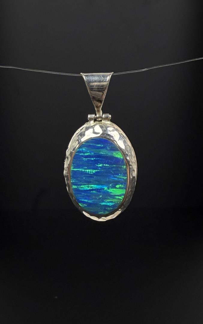 Taxco Mexico Sterling Silver Opal Pendant: 7.89 grams. 1 5/8" by 3/4".