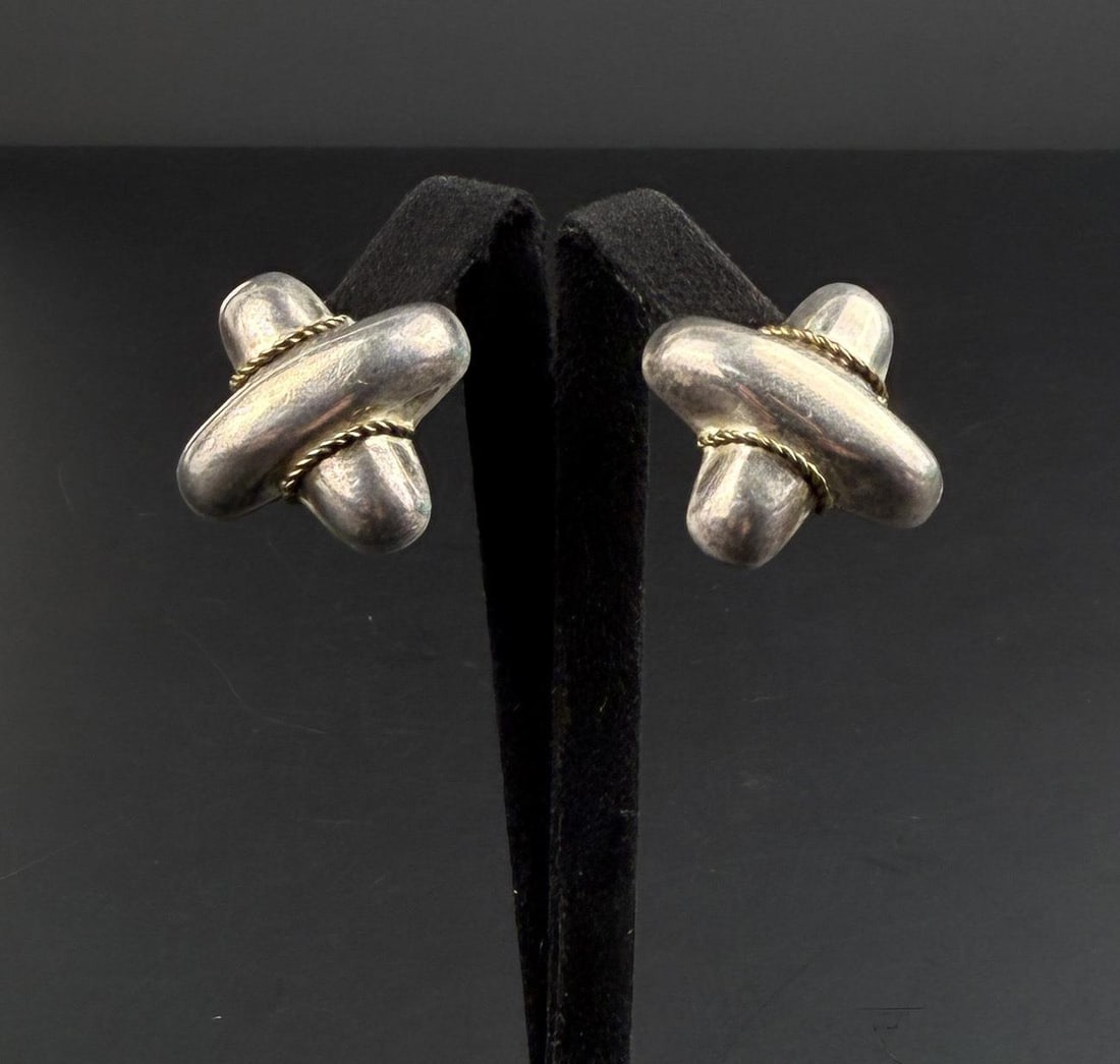 Taxco Mexico Sterling Silver Earrings: 10.68 grams. 3/4" by 3/4"