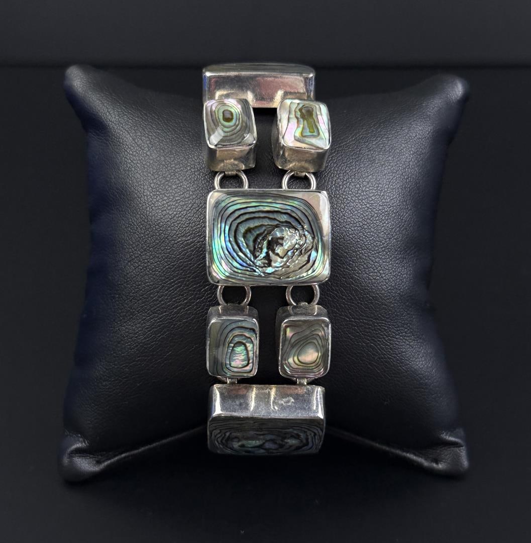Taxco Mexico Sterling Silver Abalone Bracelet: 7" inner circumference. 48.78 grams.