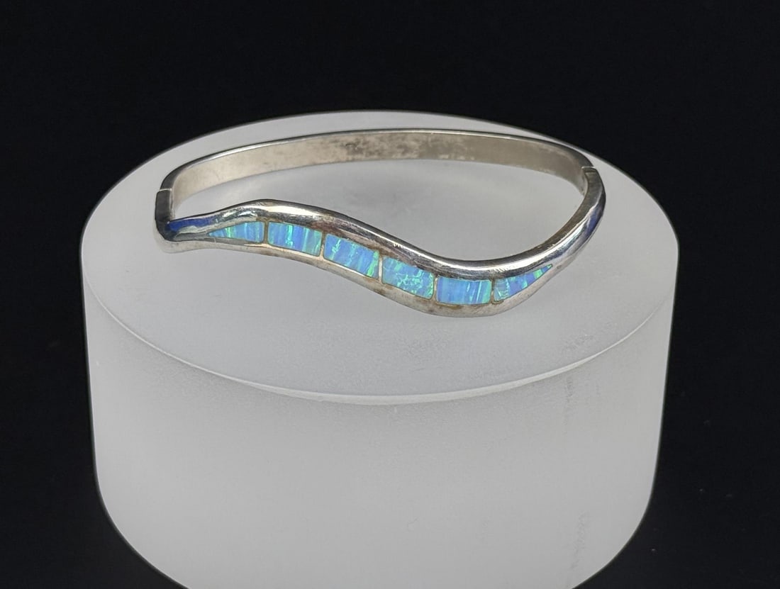 Taxco Mexico Sterling Silver Blue Opal Bracelet: 6" inner circumference. 17.55 grams.