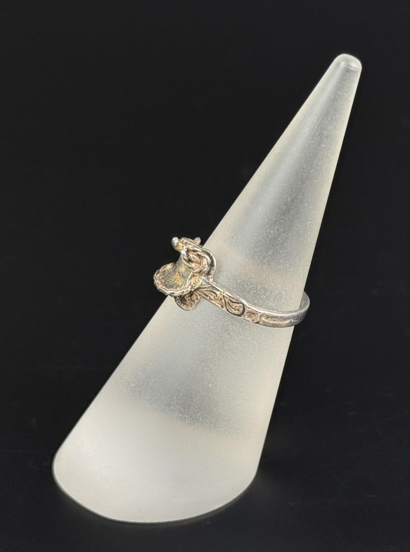 Sterling Silver Cowboy Saddle Ring: Size 6. 2.19 grams.