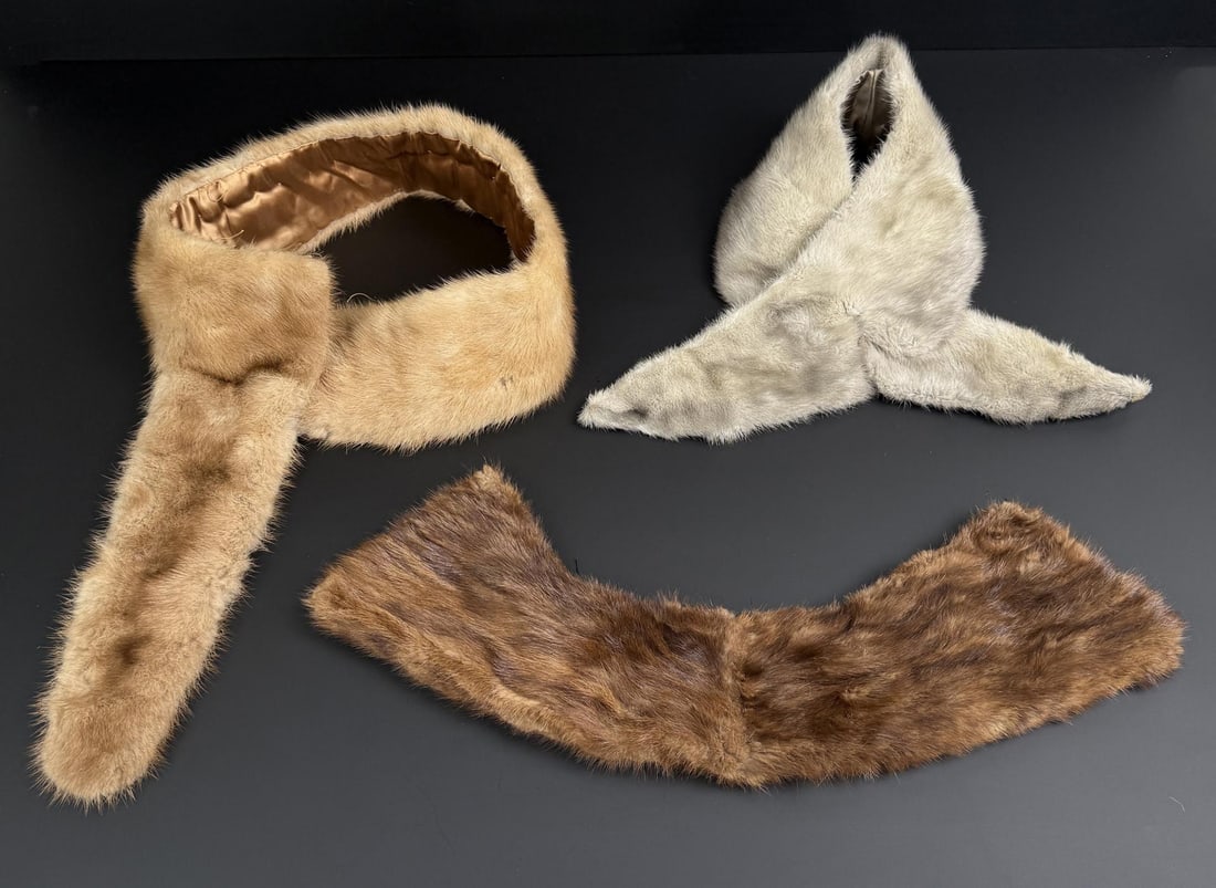 Collection of Fur Coat Pieces Accessories (1 of 5)
