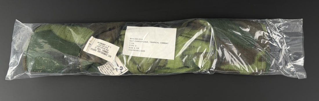 Vietnam War US Army Tropical Combat Boonie Hat: Dated 1969. Size 6 7/8. New in bag. Type II