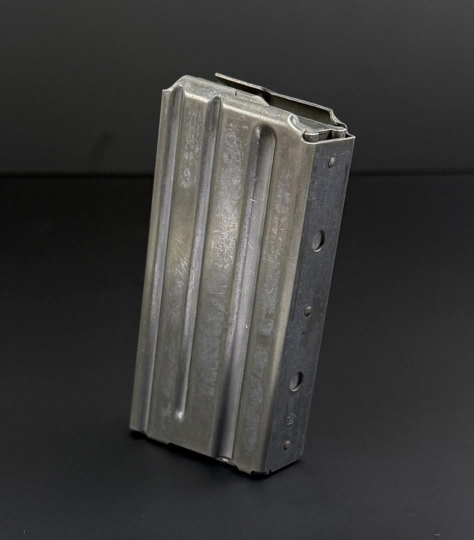 M16 AR15 Rifle 20 Round Magazine: Made by Simmons Precision Products. No sales to the following areas, a bid from any of these restricted areas will result in immediate termination of your ability to place bids with our auction compan