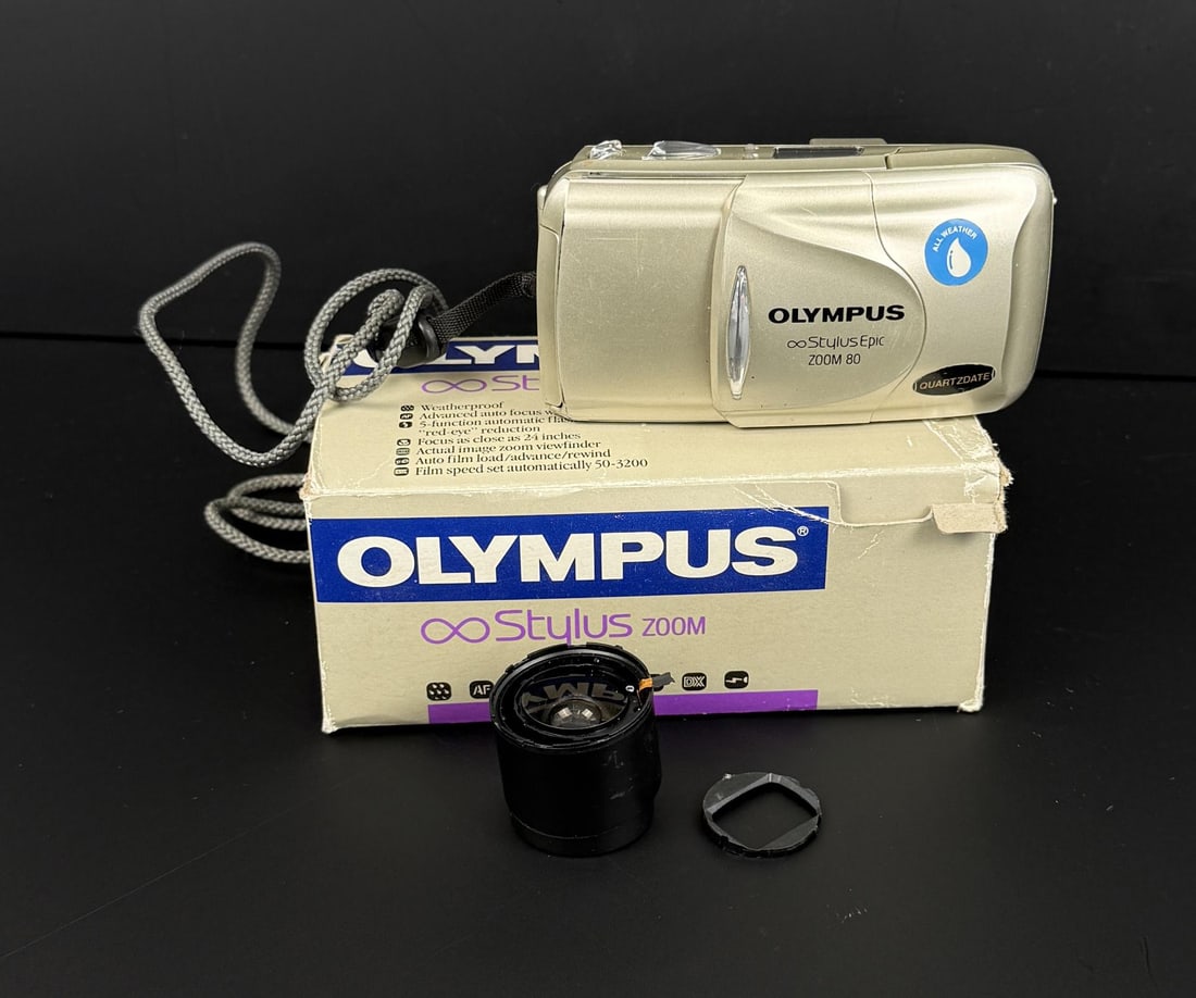 Olympus Stylus Epic Zoom 80 Camera (1 of 10)